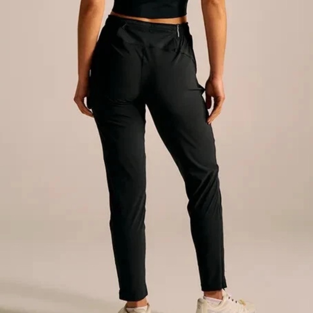 Outdoor voices rec trek pant